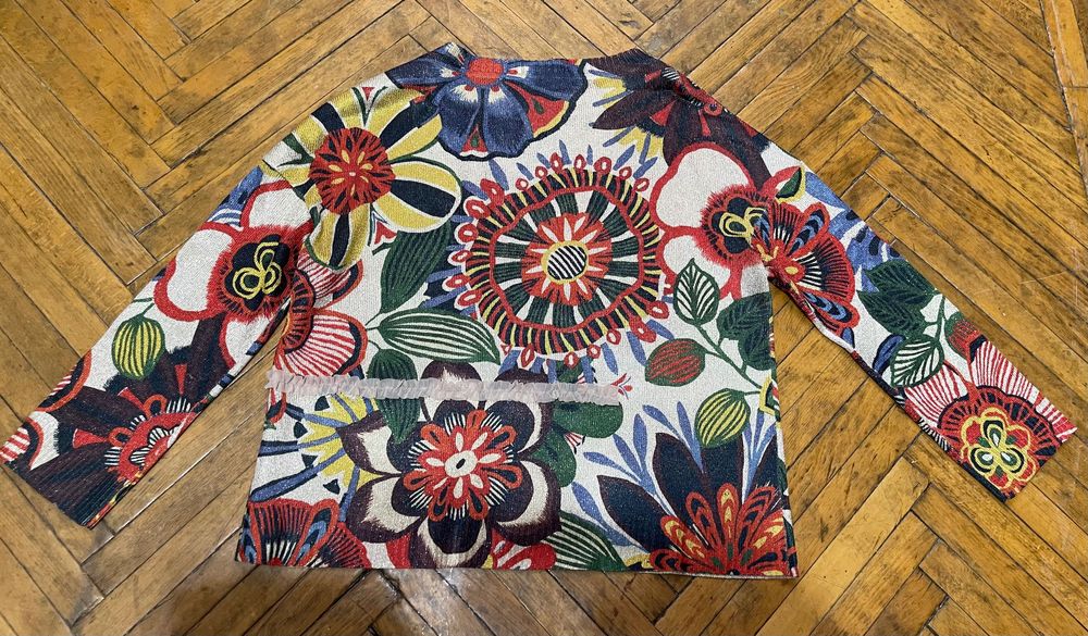 Женский джемпер с люрексом