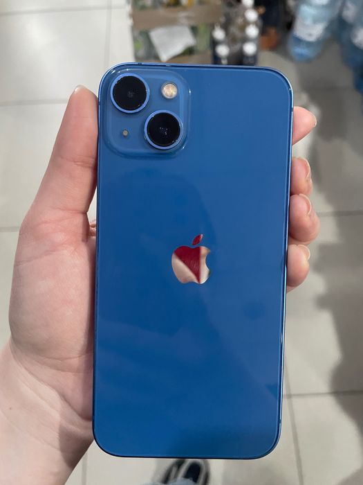 Продам iPhone 13