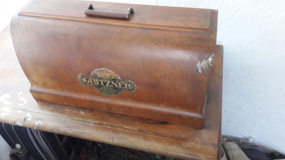 Masina de cusut Gritzner