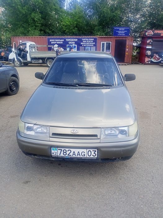 Продам машину Ваз 2110