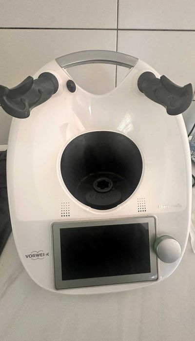 Thermomix TM6 cu doua boluri de mixare