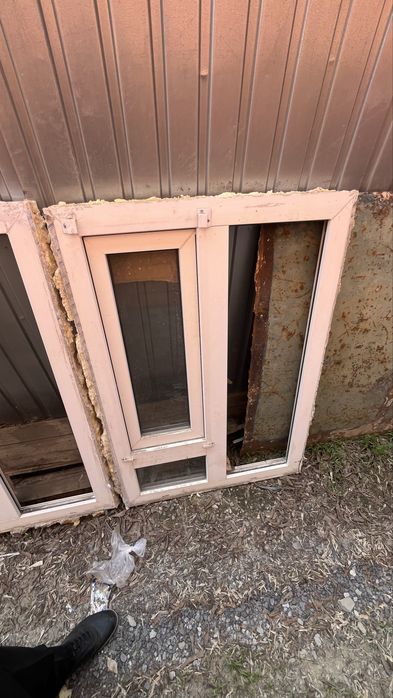 оконные рамы со стеклом