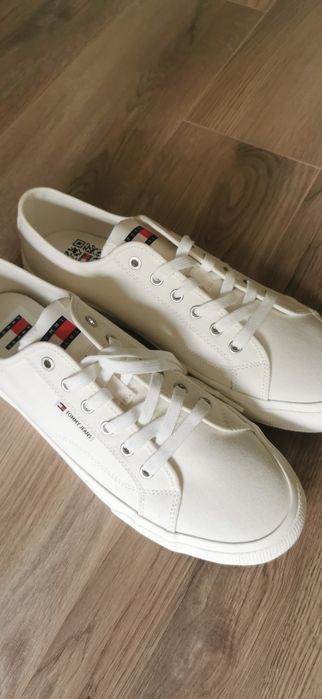 Мъжки Оригинални кецове Tommy Hilfiger, GEOX и Еспадрили Primark