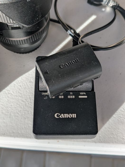 Canon EOS 70D + 2 obiective + accesorii