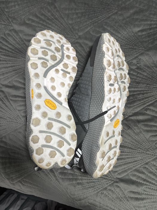 Under armour 44,5  noi