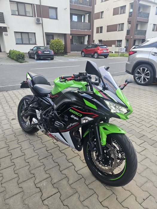 Vând Kawasaki Ninja 650 – 2021 – stare impecabilă, fără accident