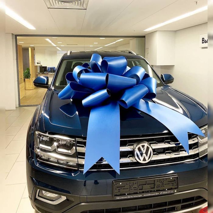 Moshinalar sovgʻa qilish uchun bantiklar