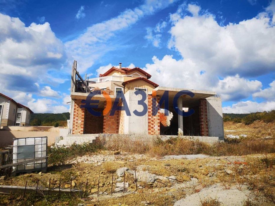 Продава се Къща в Свети Влас - 216 кв.м за 418 €/кв.м - Снимка #1