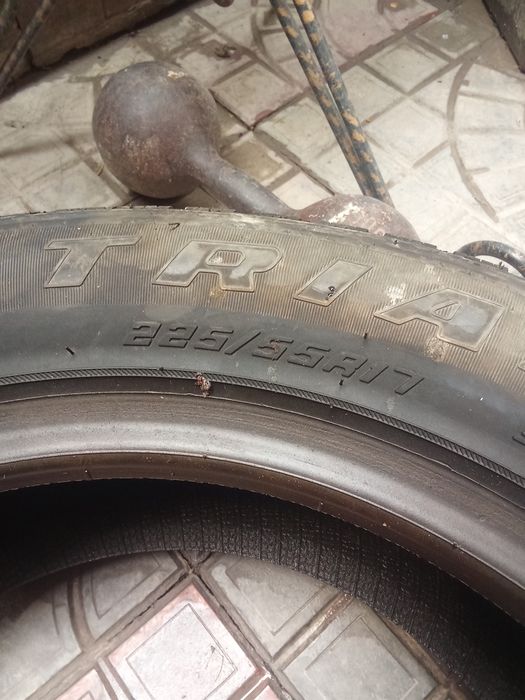 Продам шины 225/55/17