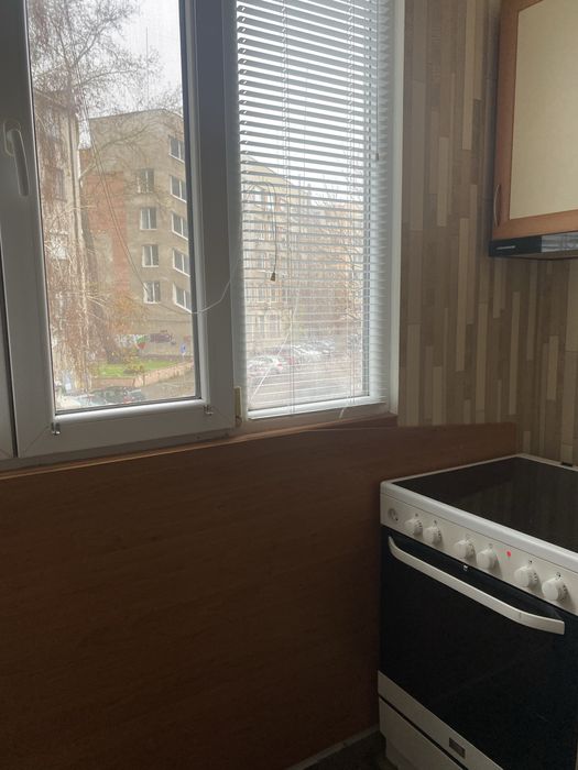 Дава се под наем Двустаен апартамент в Пазарджик, Идеален център - 65 кв.м за 306 € - Снимка #1