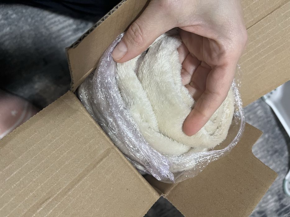 Бежово одеяло ново