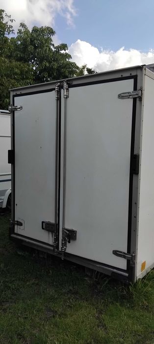 Cub frigorific , bena, container, magazie , Iveco , depozitare