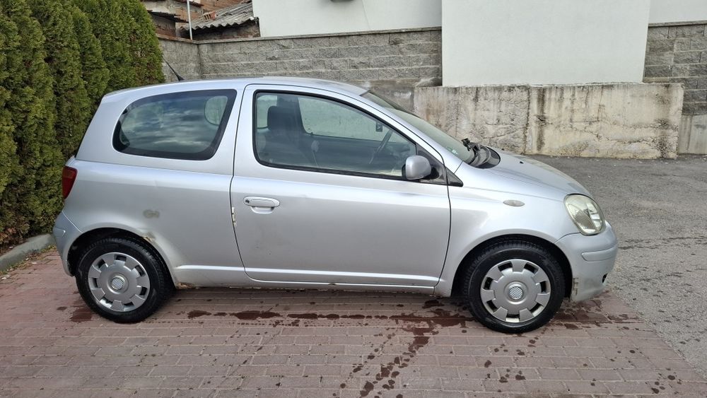 Toyota yaris 2005