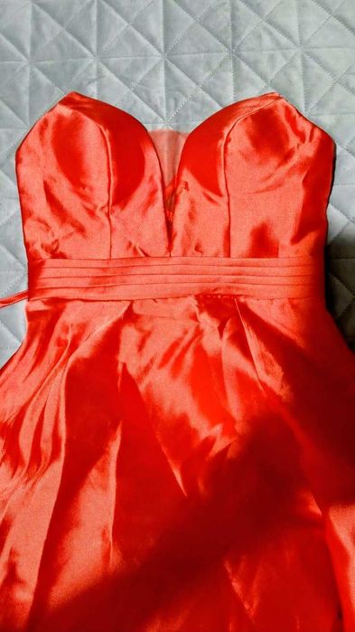 Бална рокля S нова