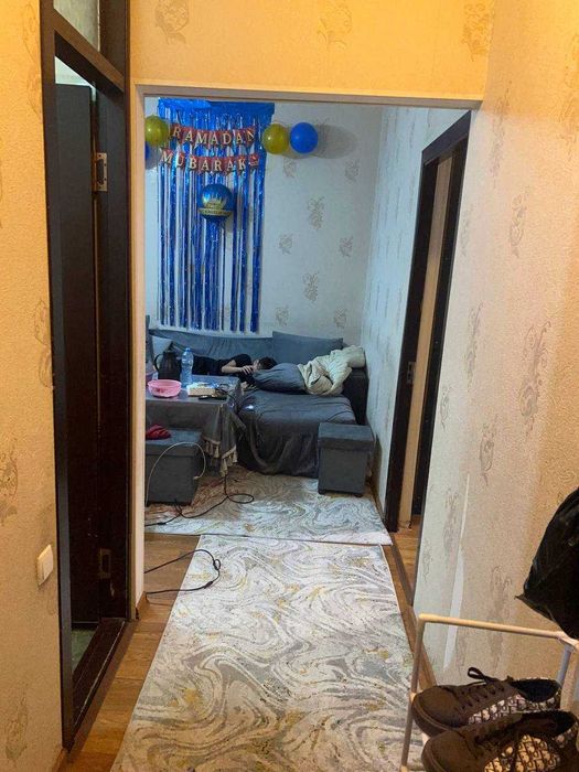 Яшнободда 2 хонали квартира сотилади