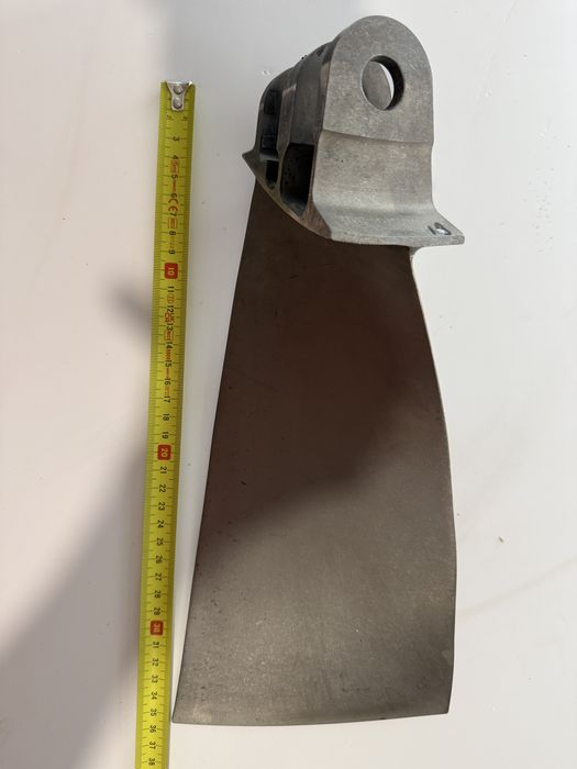 Elice din titan pt. turbina de avion