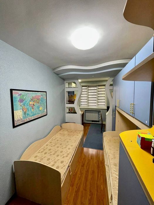 Квартира продается 3/3/4 на Ойбеке