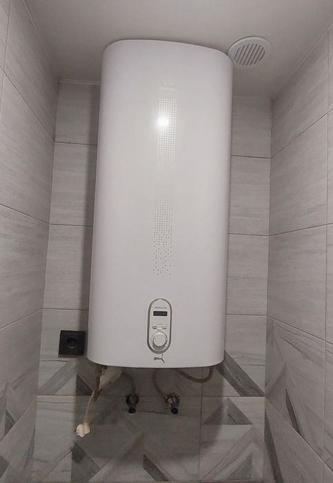 Водонагреватель Elektrolux