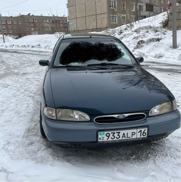 Продам машину форд