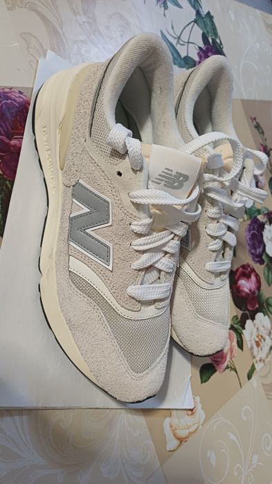 New Balance 997R