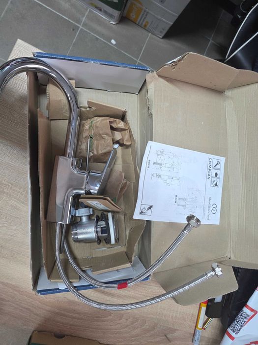 Baterie lavoar cu monocomanda, pipa pivotanta Ideal Standard Ceraplan