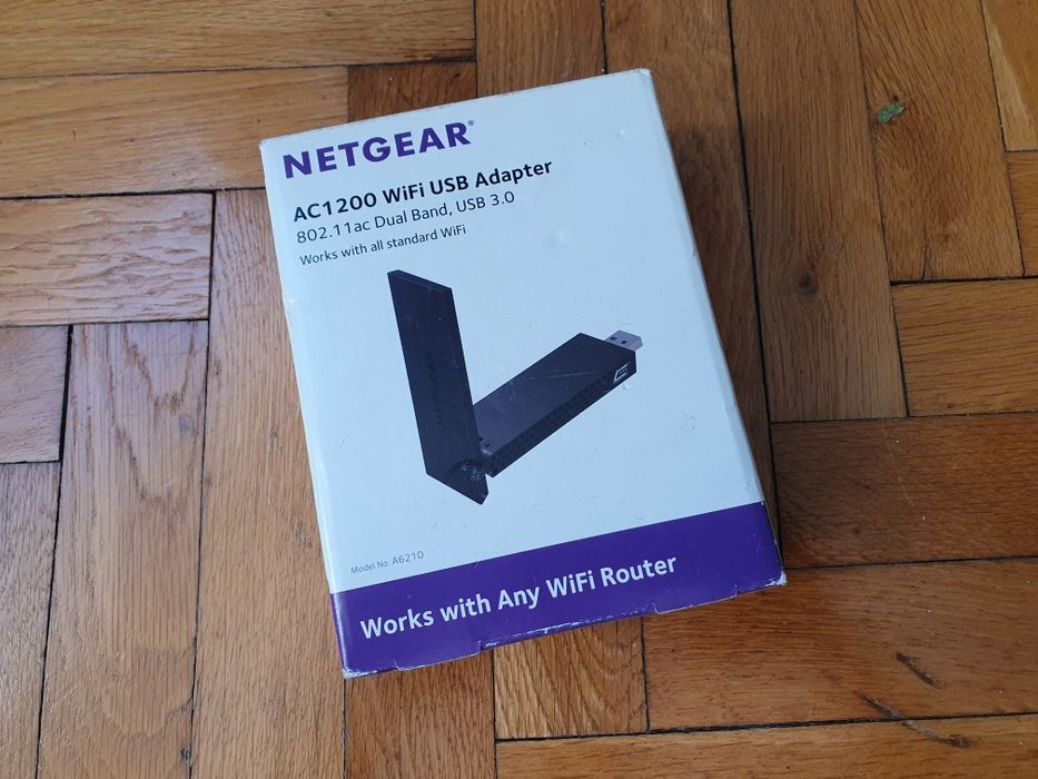 Адаптер Netgear AC1200 WiFi USB Dualband (300Mbps + 867Mbps) A6210-100