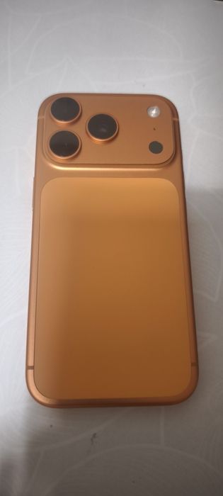 iPhone 17 pro in garanție