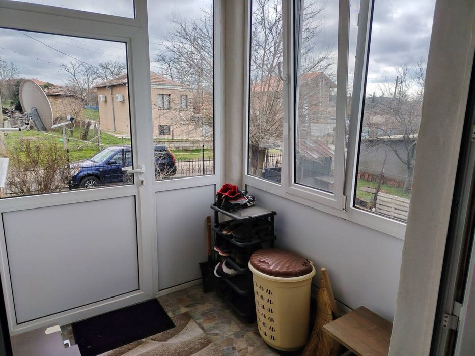 Продавам Масивна Къща в село Трояново