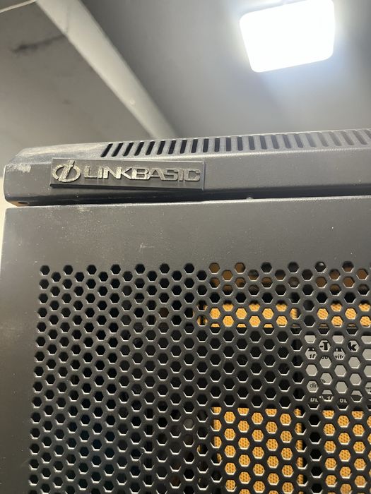 Продам серверный шкаф