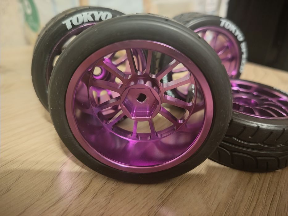 Рц/rc алуминиеви джанти с гуми за радиоуправляема количка