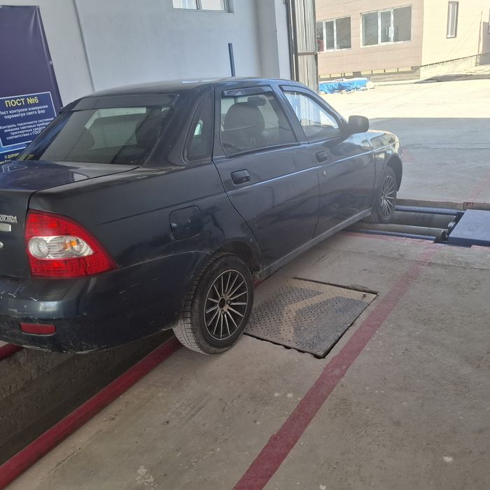 Приора на ходу без вложения