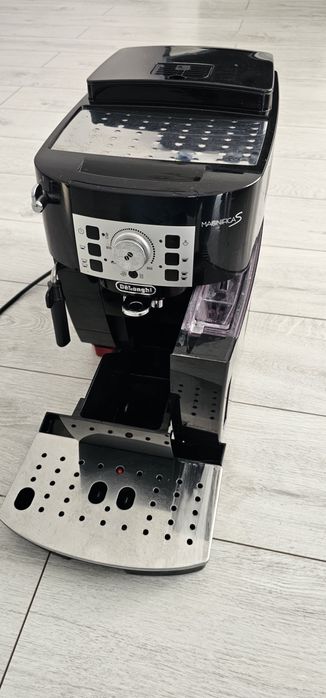 Expresor cafea DeLonghi Magnifica S