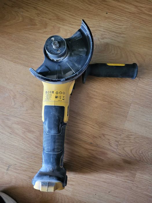 Ploizor Unghiular DEWALT DCG405