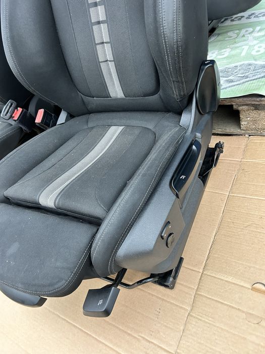 Scaune față și banchete spate BMW X1 F48