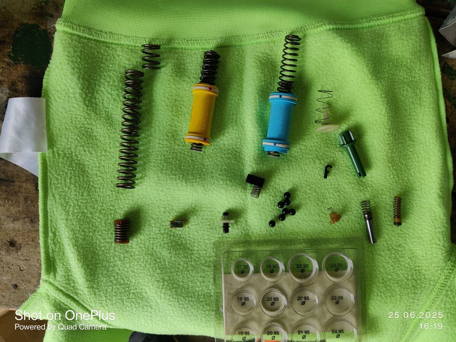 Запчасти Мерседес 124 202