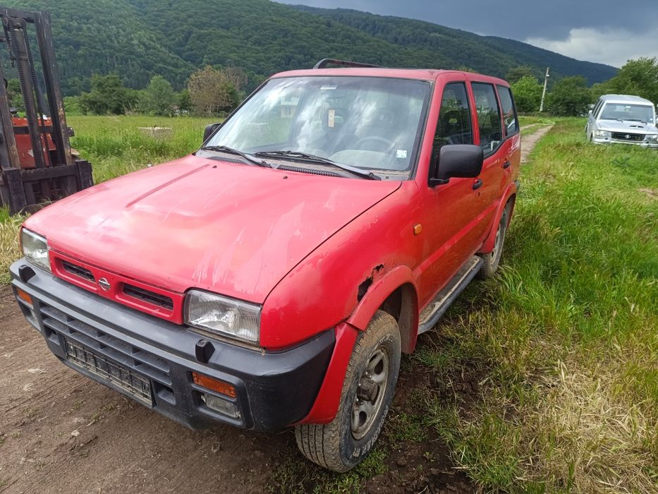 Нисан Терано 2 2.7 тд 101 коня на части 95 год