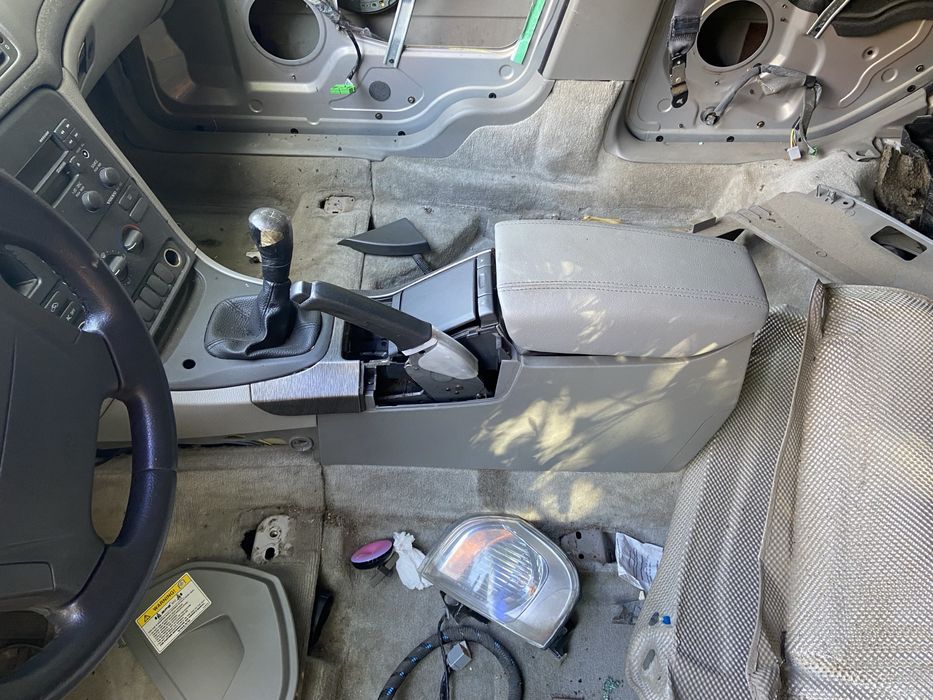 Volvo S80 2.4 1999г. на части