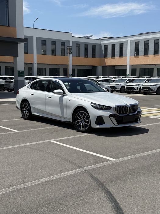 Bmw i5 35L 2024-Yil 15.700 yurgan +dop option 360kamera Harman Kardon
