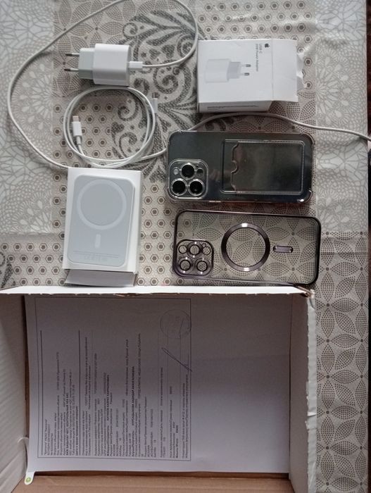 продам телефон новый