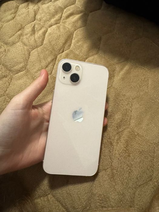Vand Iphone 13 pink urgent