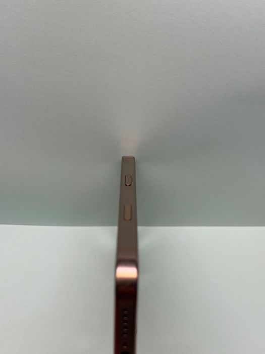 iPhone 16 Pro Desert Gold Auriu rama carcasa enclosure housing frame