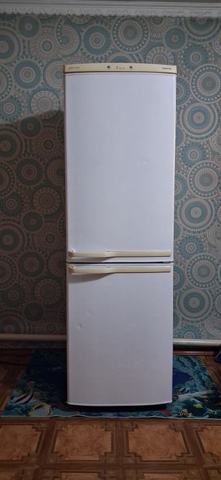 Продам холодильник  samsung