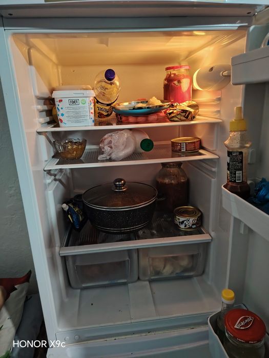 Продам холодильник