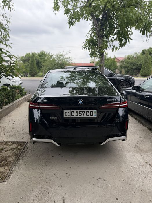 Bmw i5 2025 yil 35L