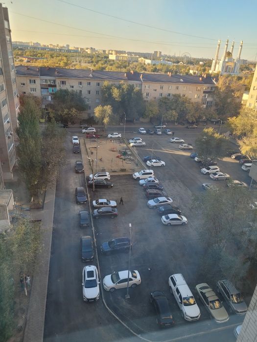 Продам 3х/ кв (96 кв), 12 мик.