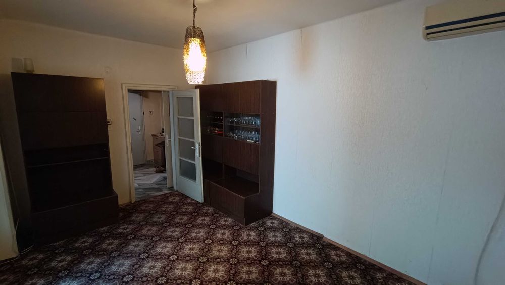 Продава се Тристаен апартамент в Бургас, Център - 90 кв.м за 1247 €/кв.м - Снимка #3