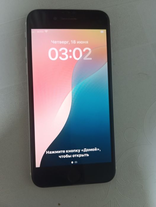 iPhone SE 2020 Не вскрывался