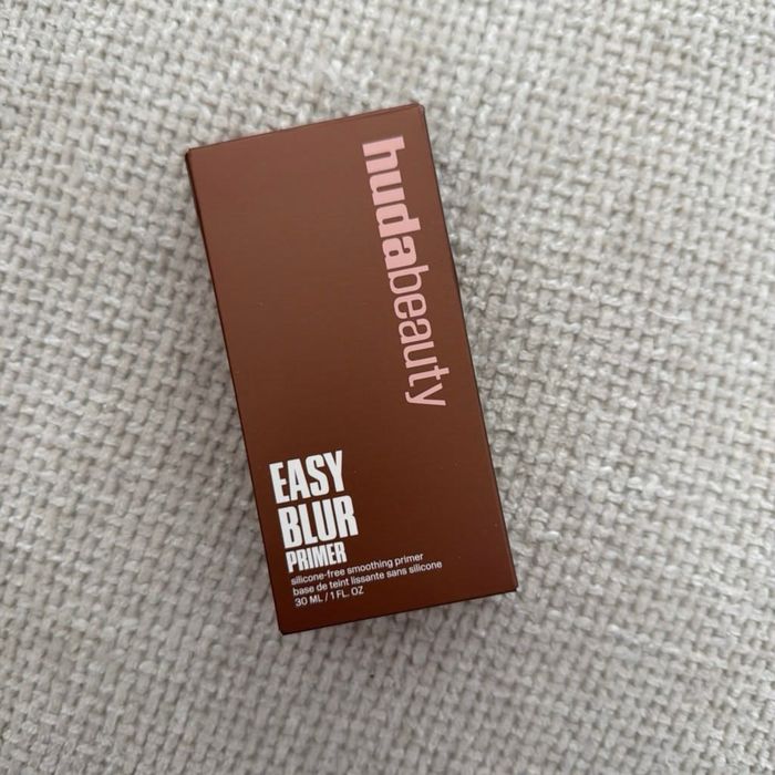 Huda Beauty Easy Blur Primer