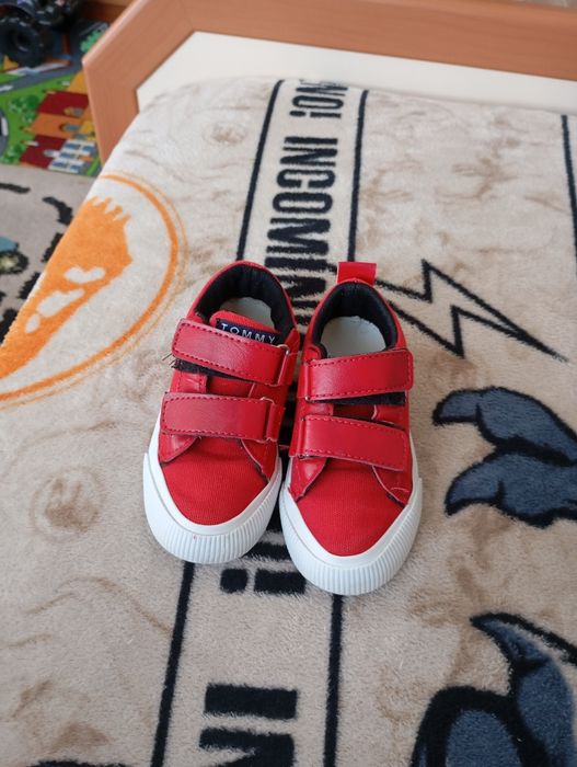 Оригинални маратонки