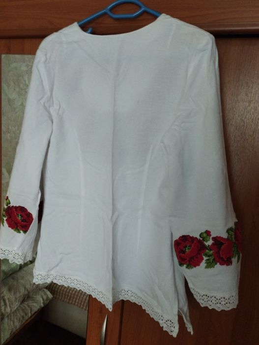Продам вышитую рубаху
